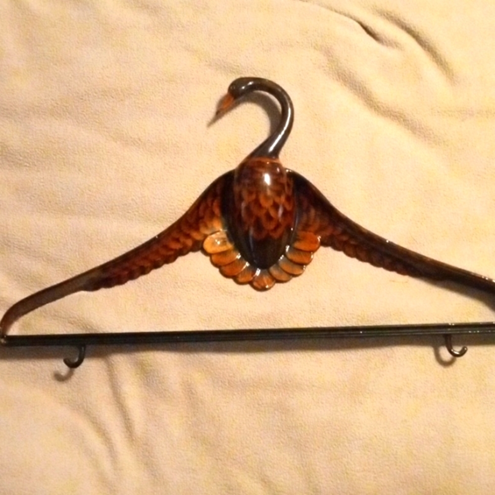Duck hanger